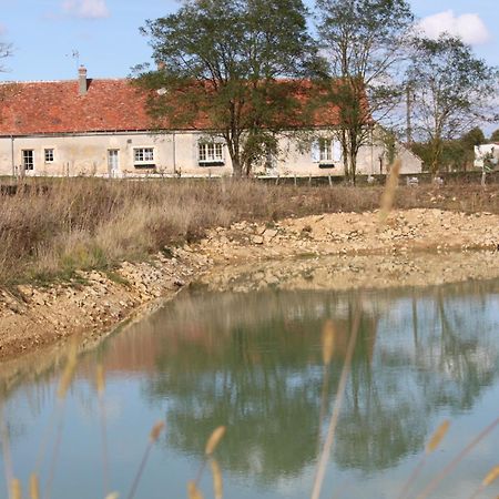 Gite De La Maison Fort Vereaux Zewnętrze zdjęcie